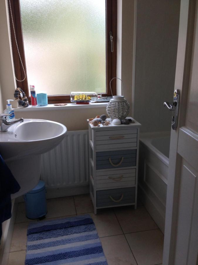 Wild Atlantic Way...cosy Log Cabin Chalet Greencastle (Donegal)